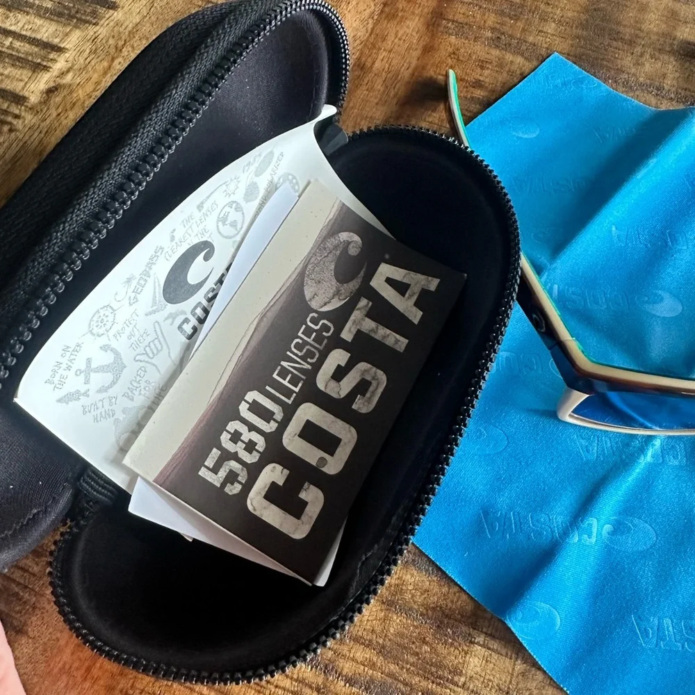 Costa Del Mar Anaa Tortoise Frame Sunglasses with Blue/Emerald Lenses - Picture 6 of 6